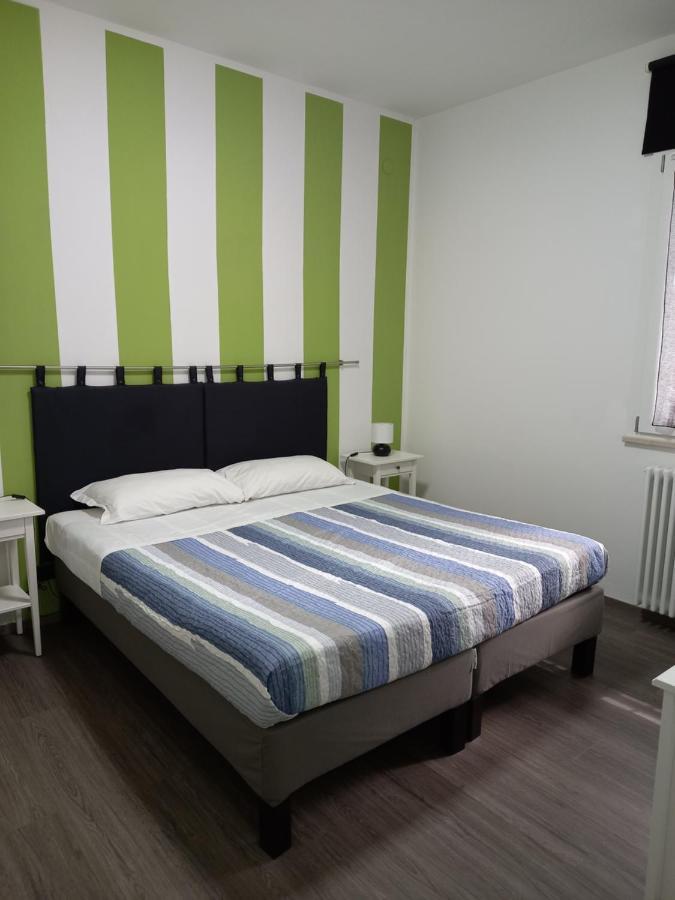 B&B Km 198 - Letto E Colazione Sorbara Eksteriør billede