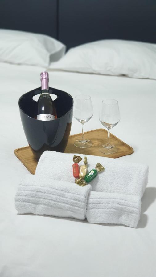 B&B Km 198 - Letto E Colazione Sorbara Eksteriør billede