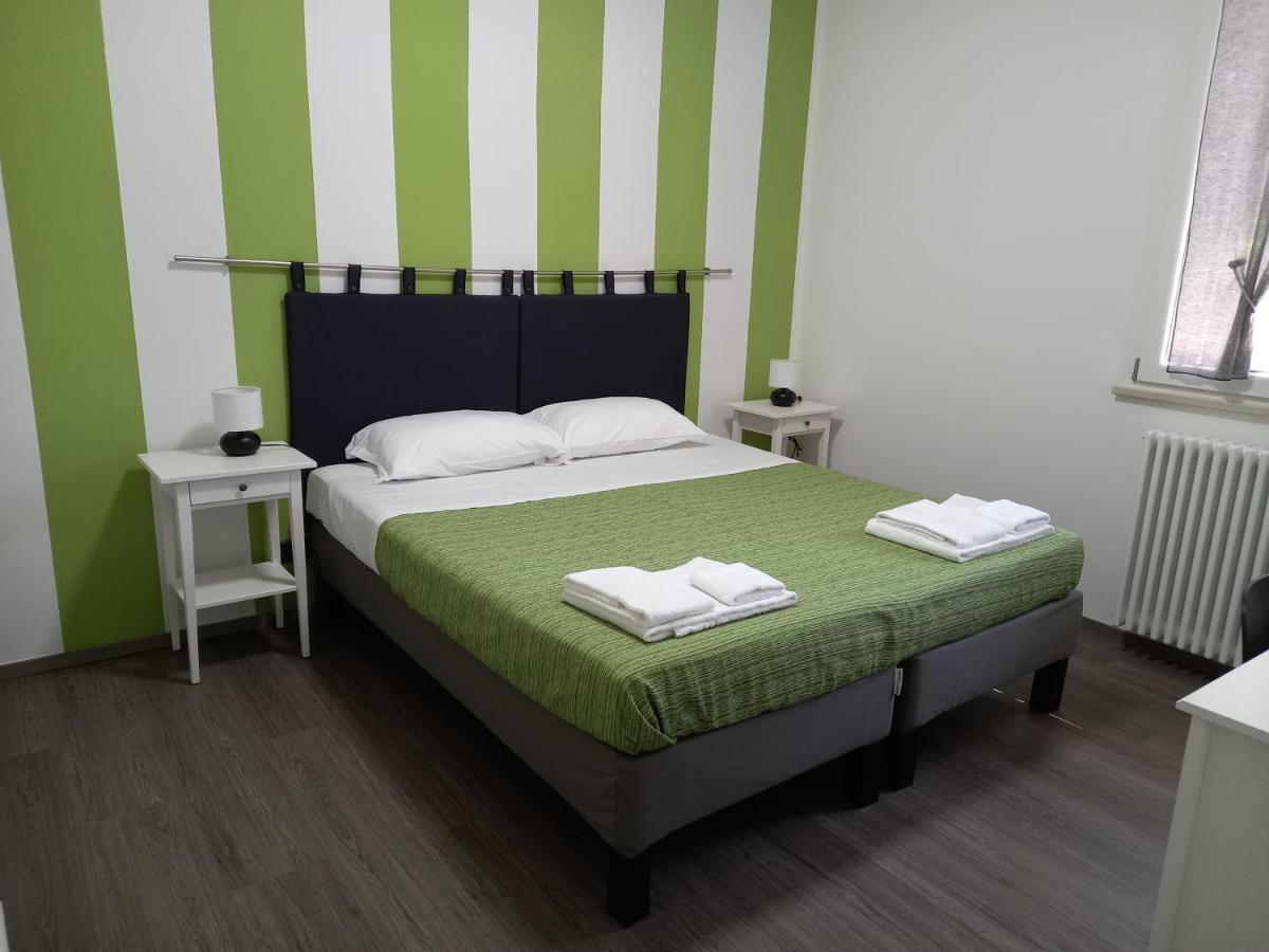 B&B Km 198 - Letto E Colazione Sorbara Eksteriør billede