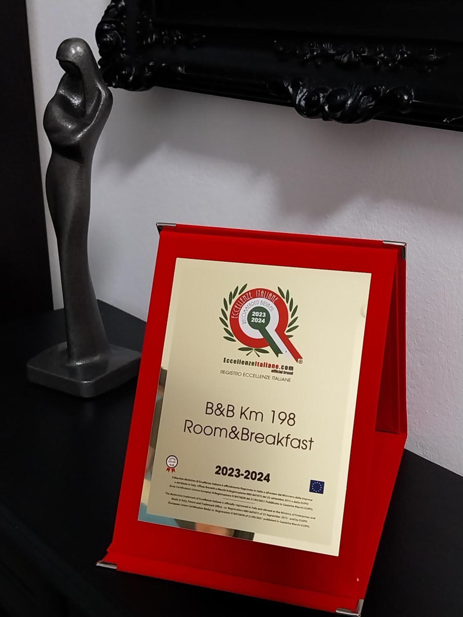 B&B Km 198 - Letto E Colazione Sorbara Eksteriør billede