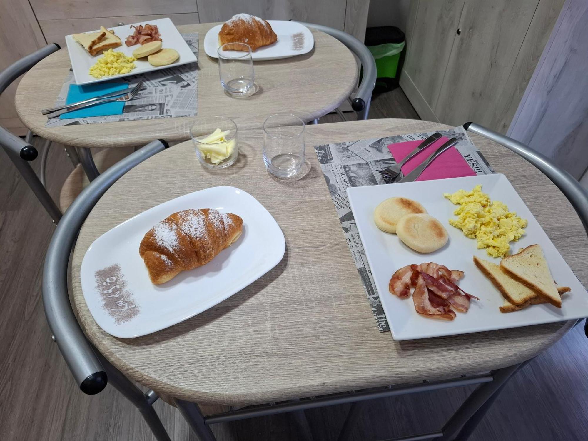 B&B Km 198 - Letto E Colazione Sorbara Eksteriør billede